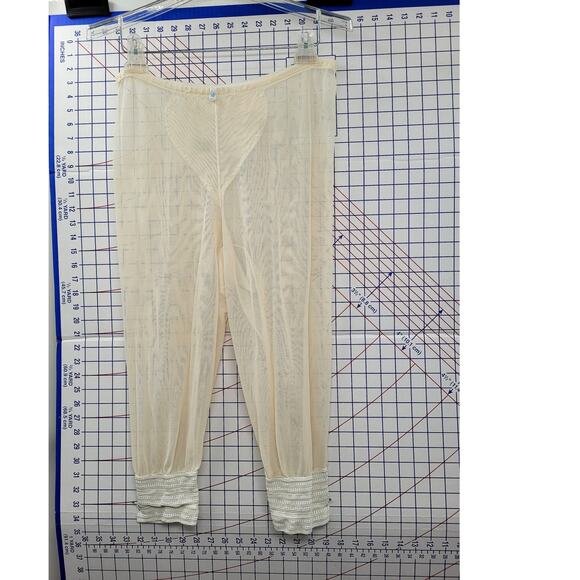 Vintage 50s Union Made Mesh Bloomers Lingerie Piece for Cottagecore Intimates - Picture 5 of 11